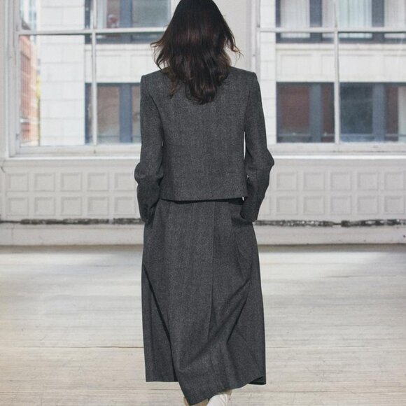 ZARA WOMAN COLLECTION BOX PLEATED MIDI SKIRT - Picture 5 of 8